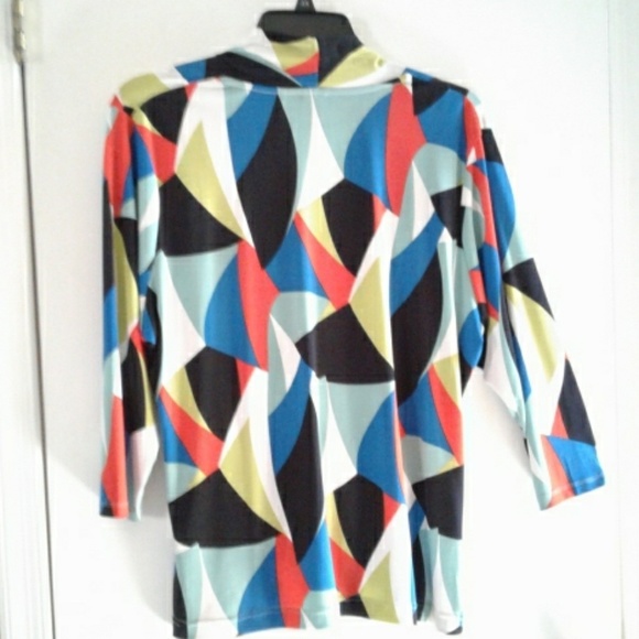 Vince Camuto faux wrap blouse - Picture 3 of 4